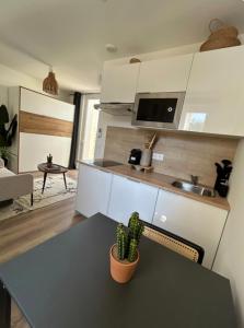 15 MARGUE - Studio with terrace and parking 7 min from beach