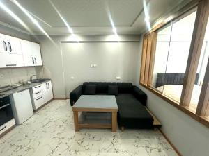 Ande Tower studio