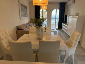 BALCON DEL MAR 2-3 A, APARTAMENT ON THE BEACH FRONT