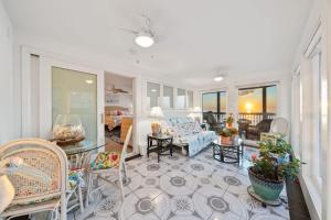 Nestled Inn Ocean Views at Kure Beach