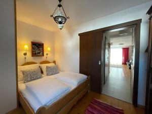 Apartament W Dolinie Słońca z ogródkiem & SPA