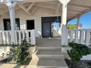 Casa Manos, about 1 minute from Sea!