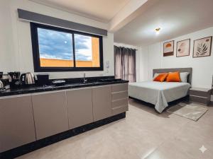 Studio Novo e Completo Próx. Faculdade e Shoppings