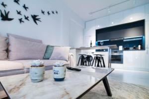 Modern 2-Bedrooms in Glyfada