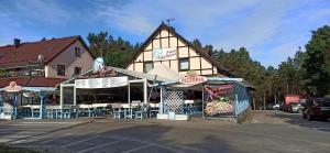 Pod Wydmą pokoje gościnne, smażalnia ryb