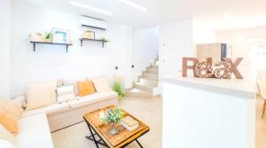 Centro de playa de Marbella con vistas al mar