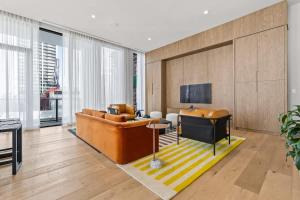 Worldcenter 1BR Condo with Pool Gym 29th Floor
