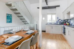 3 Bed in Marhamchurch oc-d34751
