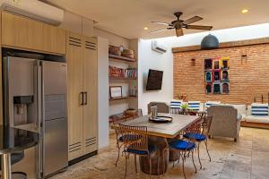 Dream Villa with Pool & Jacuzzi in Ciudad Amurallada