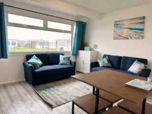 2 Bedroom Chalet - free swimming included