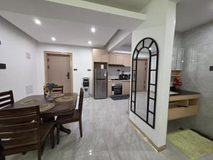 StayZuri Leshwa Apartments