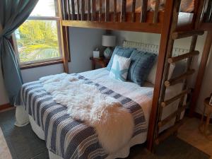 Residences at Barrier Reef 10-1C Oceanfront 2 BR by Stay Floreo