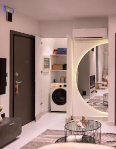 Light & Kozy Apartment - Central Patra Luxury Stay