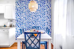 King Water View - No Extra Fees - Palm Wave Says