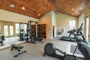 Modern Stay Pool Fitness Center and Firepit Lounge
