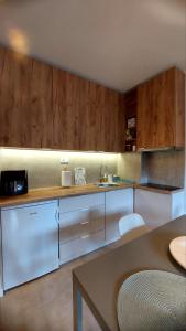 My Life 19 - Green Hill