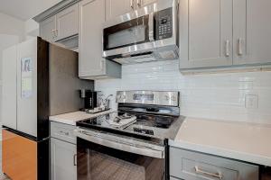 Cozier Oak • NRG, Med Ctr & DTWN