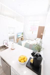 Modern Loft Near Yale Wooster Sq 5 Star Location