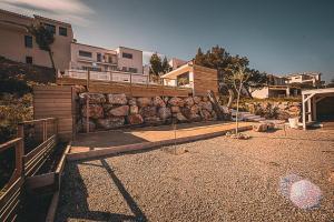 Les Rocheuse Treilles