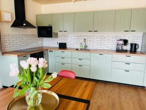 Große, familienfreundliche Galerie-Wohnung