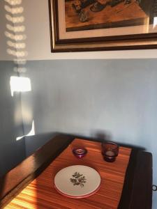 Luminoso bilocale, città fiume e natura