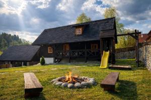 Traditional deer Cabin with Sauna - Chata Srňacie