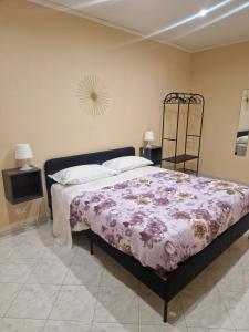 Anna and Tony Via Tribunali apartment