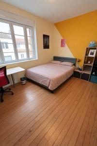 Maison de ville avec piscine, 9 personnes
