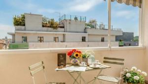 5&5 - Spacious, Bright, With Private Parking