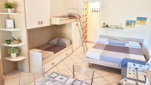 Studio apartment 300 meters from the beach