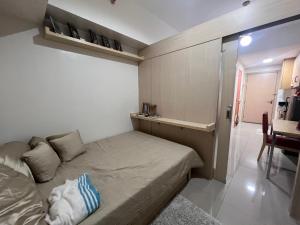 Renz and Angie condo unit