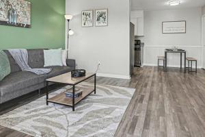 Walk to UAB & Hospitals | Fast WiFi + Free Parking