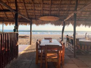 El Escondite Pacifico