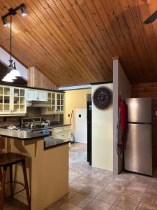 Chalet Style, Lakeview Cottage