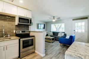 Stylish 4BR Home Near Old Town Sleeps 4