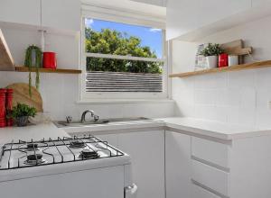 Cosy Hawthorn Unit Close to Everything