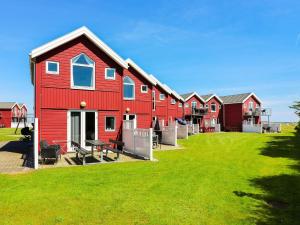 6 person holiday home in Hadsund