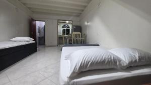 UNISANANDRES Apt 211