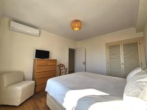 Estrela South-Facing Views AC & Parking
