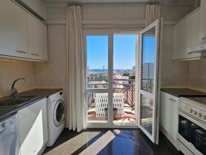 Estrela South-Facing Views AC & Parking