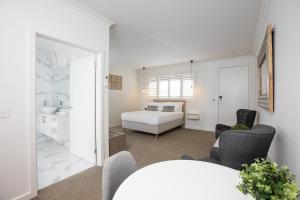 밸러랫 Newington Apartments - Apt 4 Accessible Queen 호텔 객실