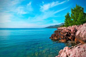 Villa in Nemira with Sea Views and Hiking