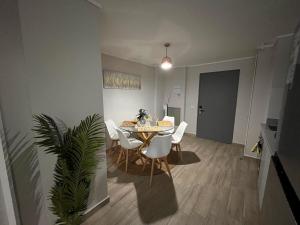 Frente al Movistar Arena para 4 huespedes D016 Oceanfront apartment near Movistar Arena for 4 guests D016