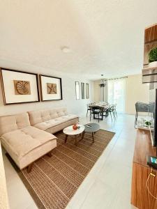 Oasis Diamante LuxStay