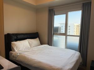 Luxury Spacious 3Bedrooms with Maids Room Bunkbed Massage Chair Bayview Free Pool & Parking Near Okada Manila Airports MOA Solaire