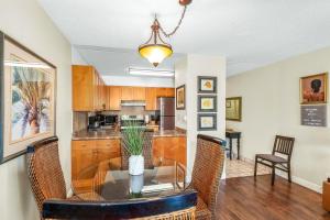Kihei Akahi #D-107 Near Kamaole Beaches, Ground Floor, Wifi, Full Kitchen