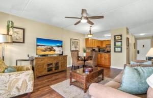 Kihei Akahi #D-107 Near Kamaole Beaches, Ground Floor, Wifi, Full Kitchen
