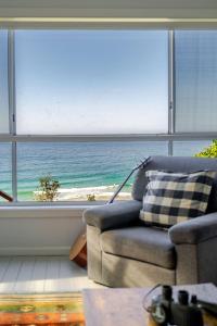 Surfers Lookout - Classic Beach Bungalow