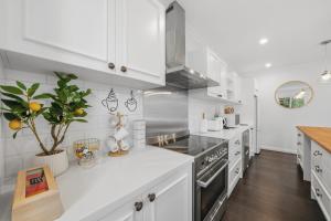 Spacious 4BR Home Near Hobart Airport Perfect for Families