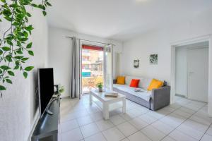 Central Love - Happy Rentals